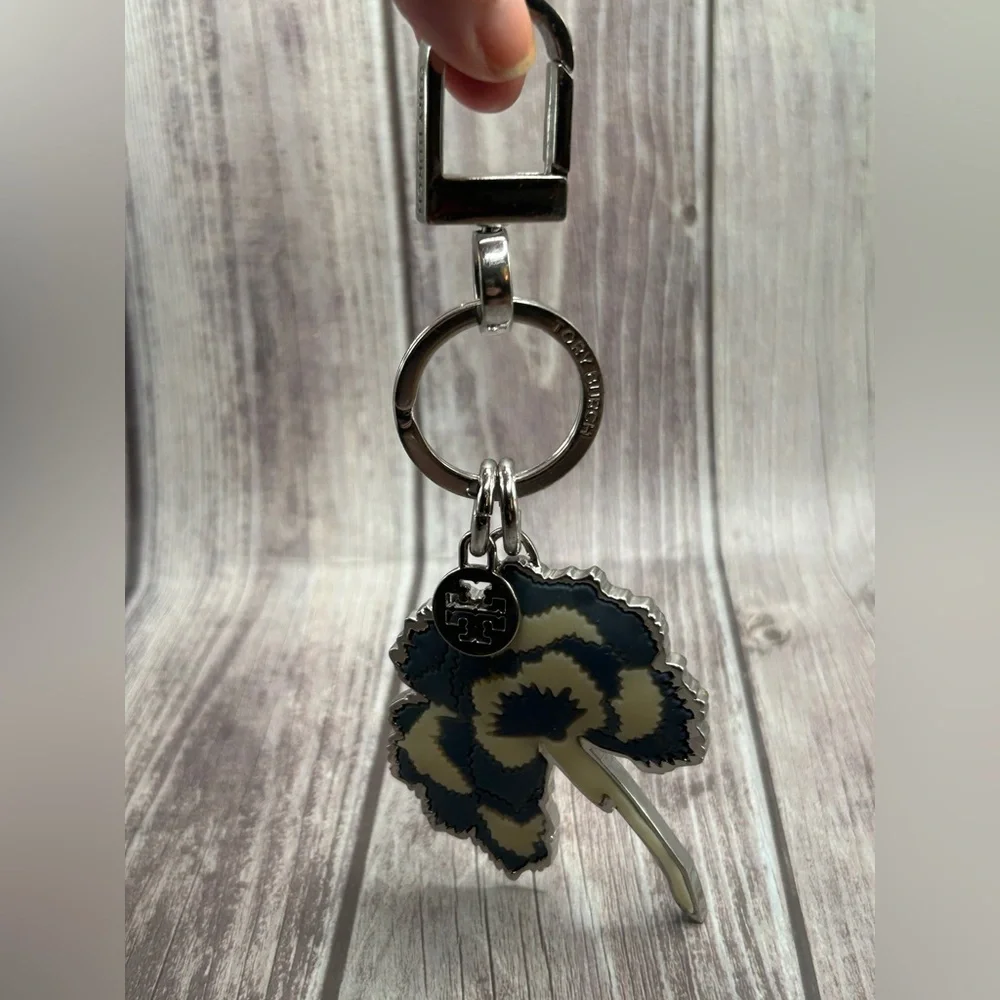 TORY BURCH Carnation Enamel Bag Charm/ Keychain Blue White Silver